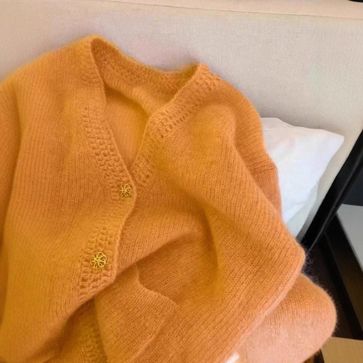 Ženski ružičasti pleteni kardigan s V-izrezom, elegantan jesensko-zimski stil, ležeran