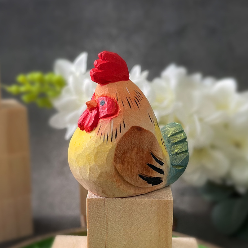 Drvena figurica pijetla, ručno izrađena, dekor za dom