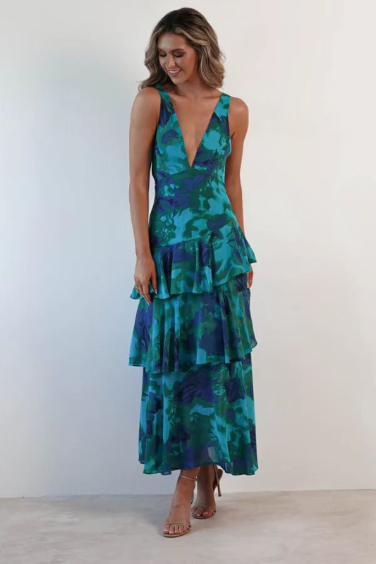 Chiffon anyagú halterneck ruha virágos mintával, karcsú szabás, nyár 2025