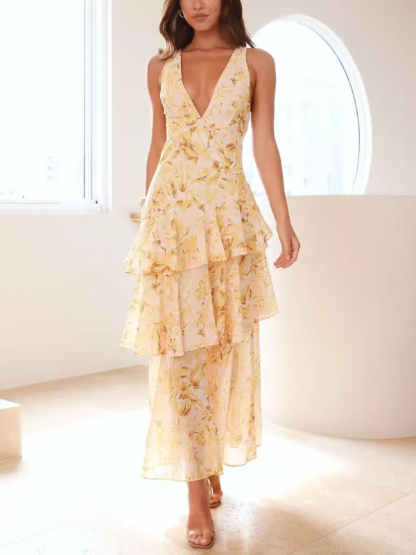 Chiffon anyagú halterneck ruha virágos mintával, karcsú szabás, nyár 2025