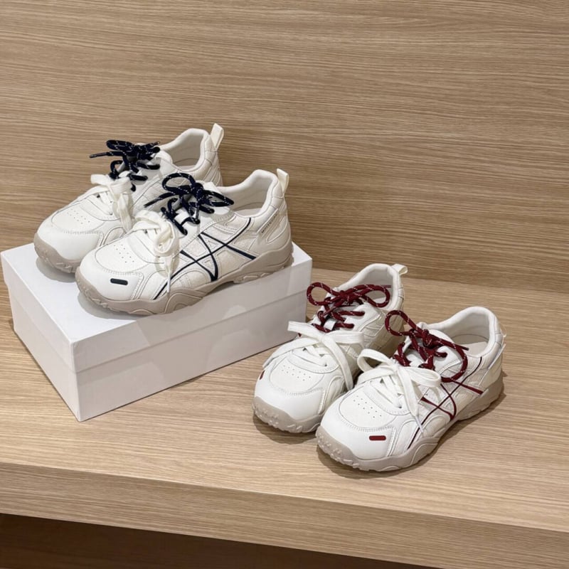 Γυναικείες casual sneakers από γνήσιο δέρμα με αύξηση ύψους, λευκές, με στρογγυλή μύτη, υψηλό επάνω μέρος, 3–5 cm