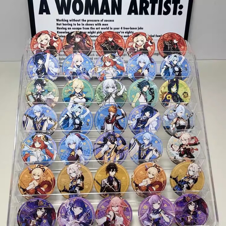 Stolni stalak za značke i figurice s višeslojnom kutijom za pohranu anime dodataka, karticama bojama i figuricama