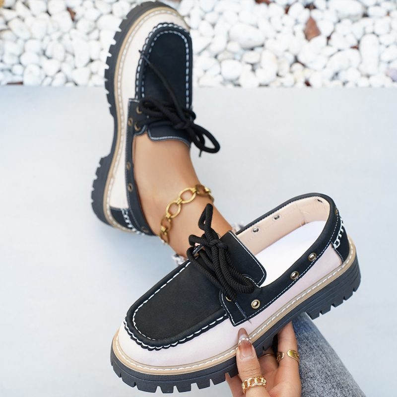 Női loafer cipő brit stílusban, fűzős, vastag talppal és platformmal, tavasz–nyár 2026, nagy méretekben elérhető
