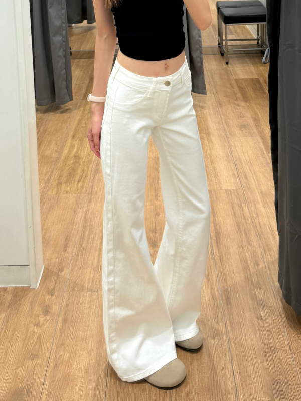 Női fehér slim-fit farmernadrág, koreai stílusú kora tavasszra, sokoldalú casual nadrág alacsony derekú, mikro-szárú