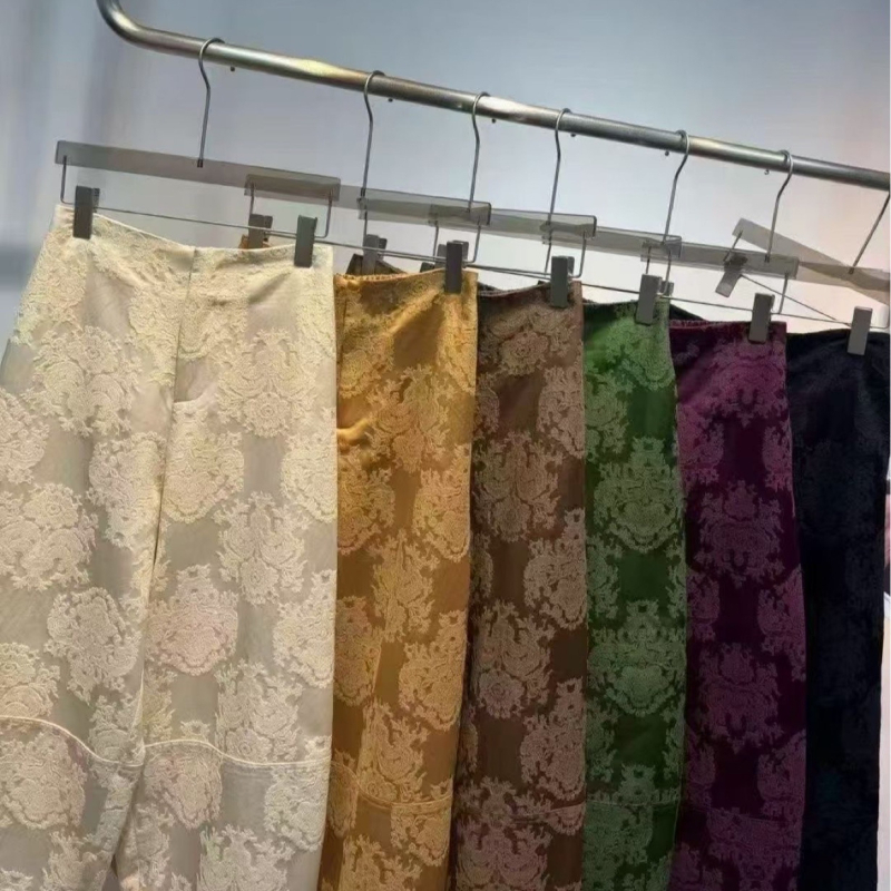 Hlače za žene s visokim strukom, opuštenog kroja, reljefni jacquard uzorak, 9/10 duljine, haremski široki kroj s panelnim detaljima