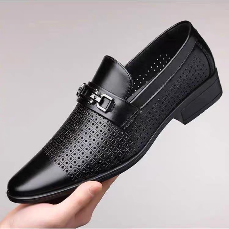 Férfi elegáns bőr mokaszin, hegyes orral, slip-on, fehér, modell 5755