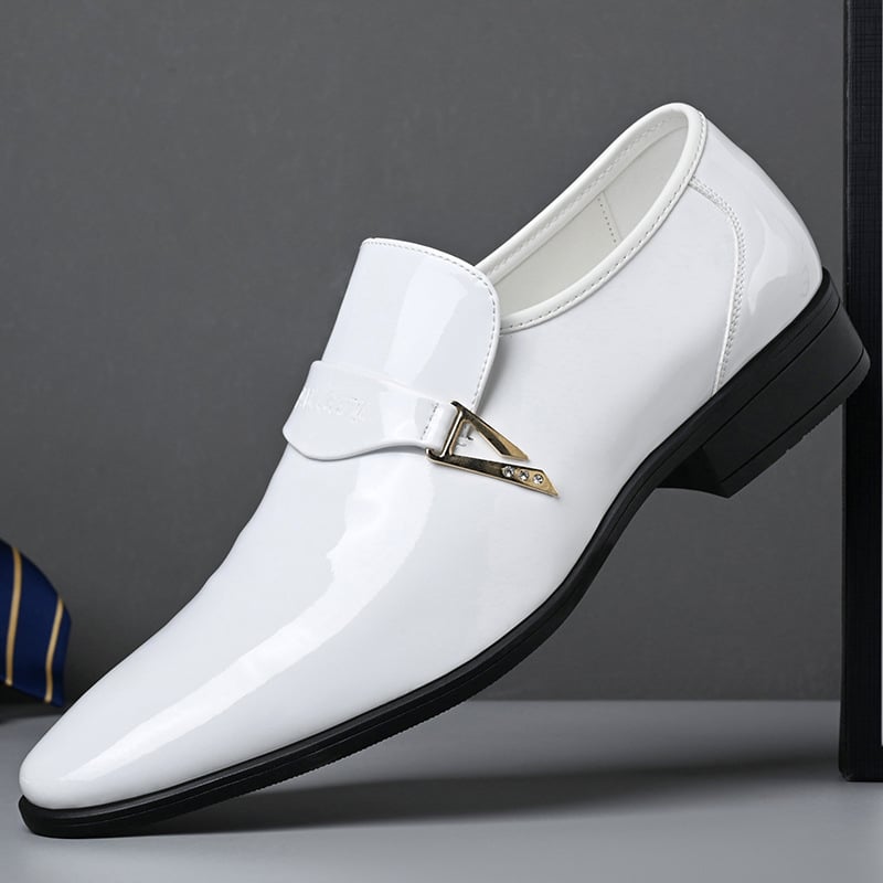 Férfi elegáns bőr mokaszin, hegyes orral, slip-on, fehér, modell 5755