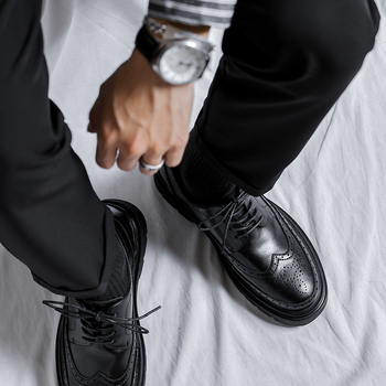 Muške kožne cipele za ljeto s debelim đonom za povećanje visine, britski stil brogue, crne, formalne svadbene cipele