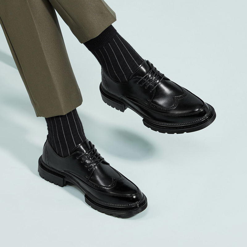 Muške kožne cipele za ljeto s debelim đonom za povećanje visine, britski stil brogue, crne, formalne svadbene cipele