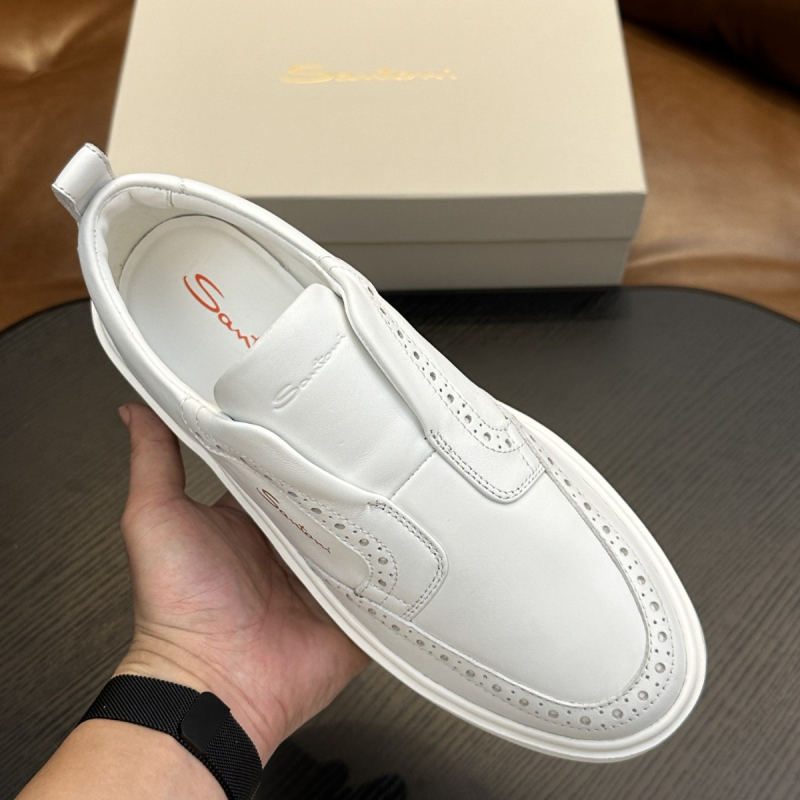 Férfi slip-on sportcipő borjúbőrből, gravírozott minta, divatos