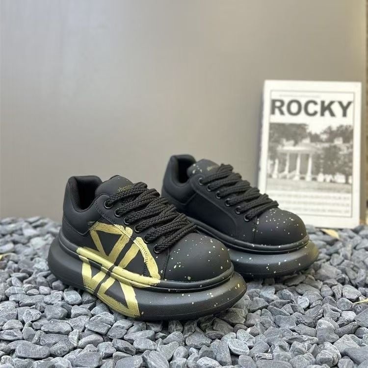 Adidași albi pentru bărbați, cu modele pictate manual și graffiti, pantofi sport casual cu talpă interioară care crește înălțimea