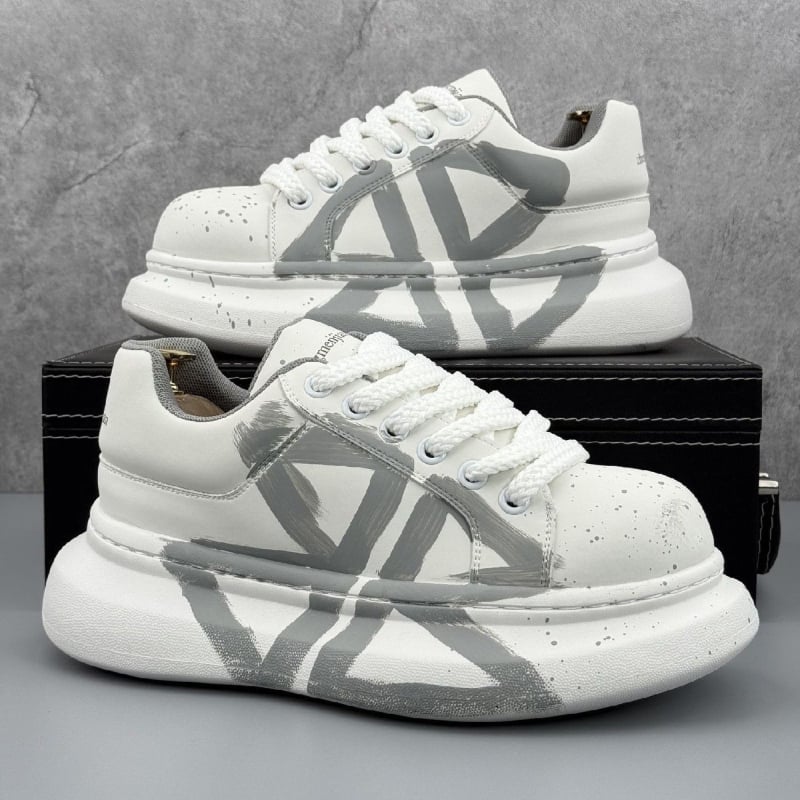 Adidași albi pentru bărbați, cu modele pictate manual și graffiti, pantofi sport casual cu talpă interioară care crește înălțimea