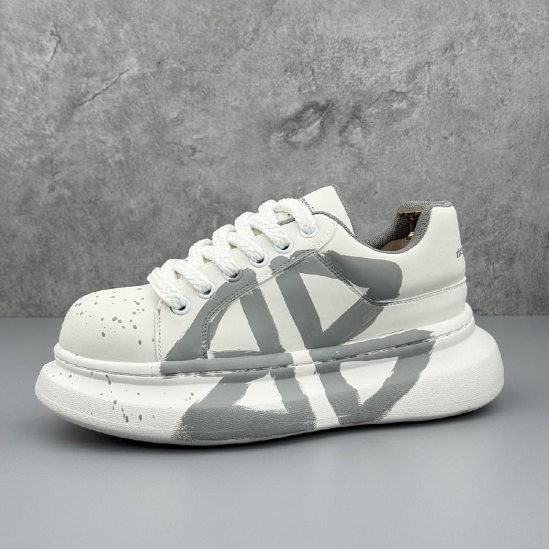 Adidași albi pentru bărbați, cu modele pictate manual și graffiti, pantofi sport casual cu talpă interioară care crește înălțimea