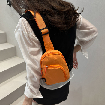 Ženska višefunkcionalna torbica za prsa i rame, crossbody, sportski stil, najlon, ljeto 2025