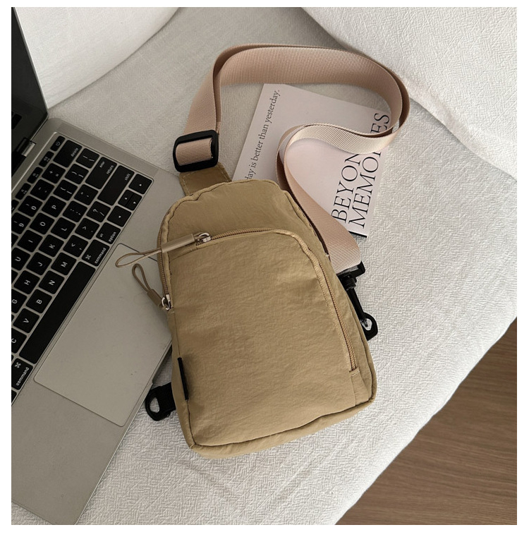 Ženska višefunkcionalna torbica za prsa i rame, crossbody, sportski stil, najlon, ljeto 2025