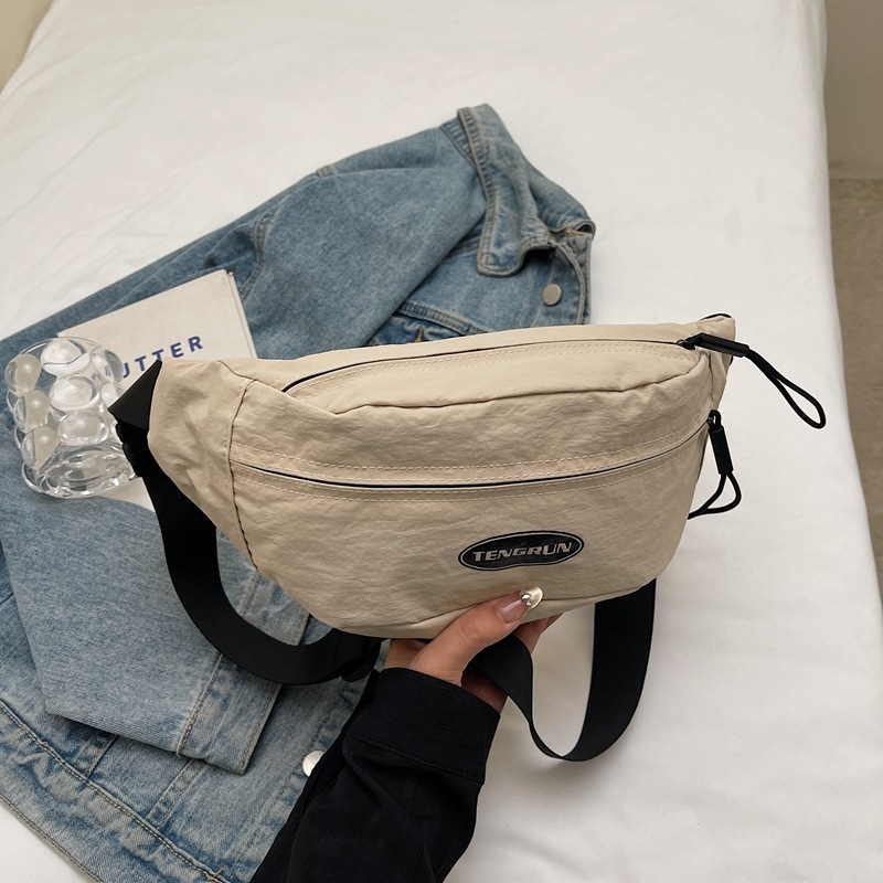 Ženska lagana najlonska crossbody torba s jednim remenom, model 2026, za aktivnosti na otvorenom