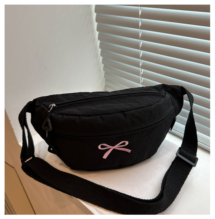 Ženska crossbody torbica s mašnom, u šumskom stilu, laka i svestrana za svakodnevnu upotrebu