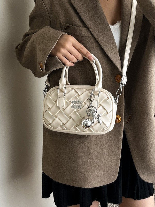 Ženska ručna tkana torba nišne mode, 2025 nova retro, svestrana za casual i svakodnevne potrebe, torba preko ramena ili crossbody