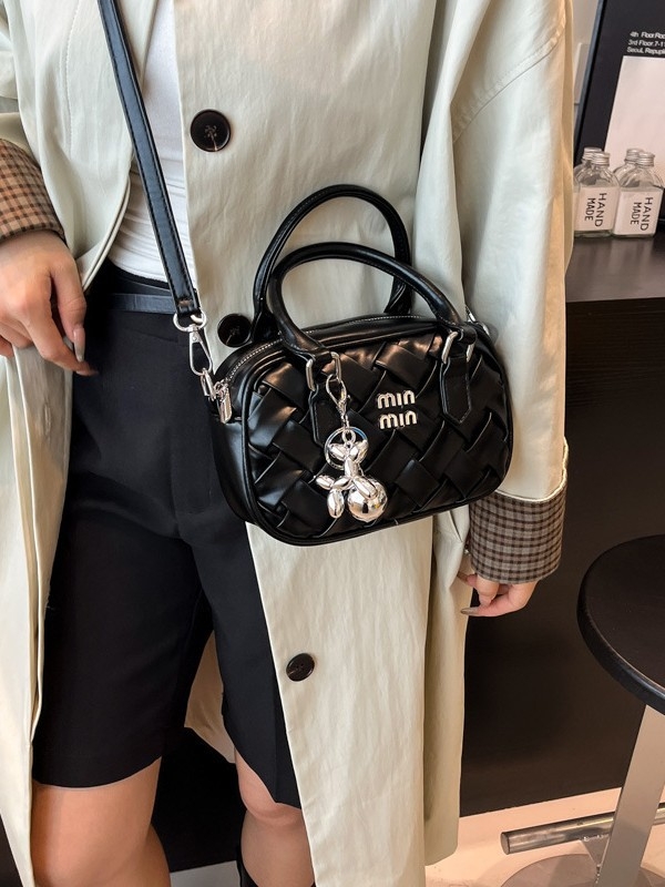Ženska ručna tkana torba nišne mode, 2025 nova retro, svestrana za casual i svakodnevne potrebe, torba preko ramena ili crossbody