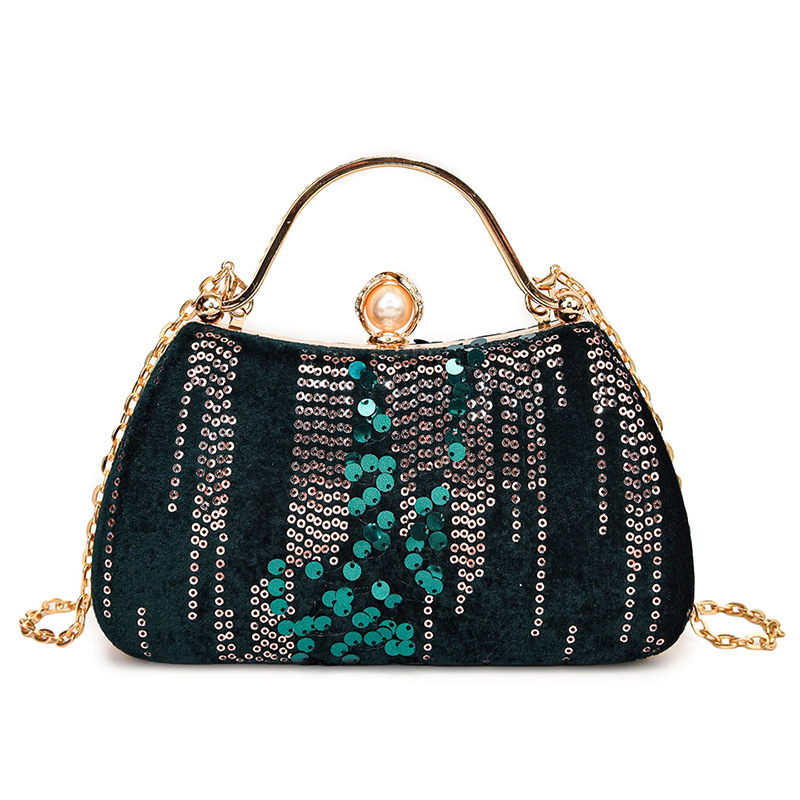 Modna večernja clutch torbica s bisernim narukvicom, kutijastog oblika, elegantan dizajn