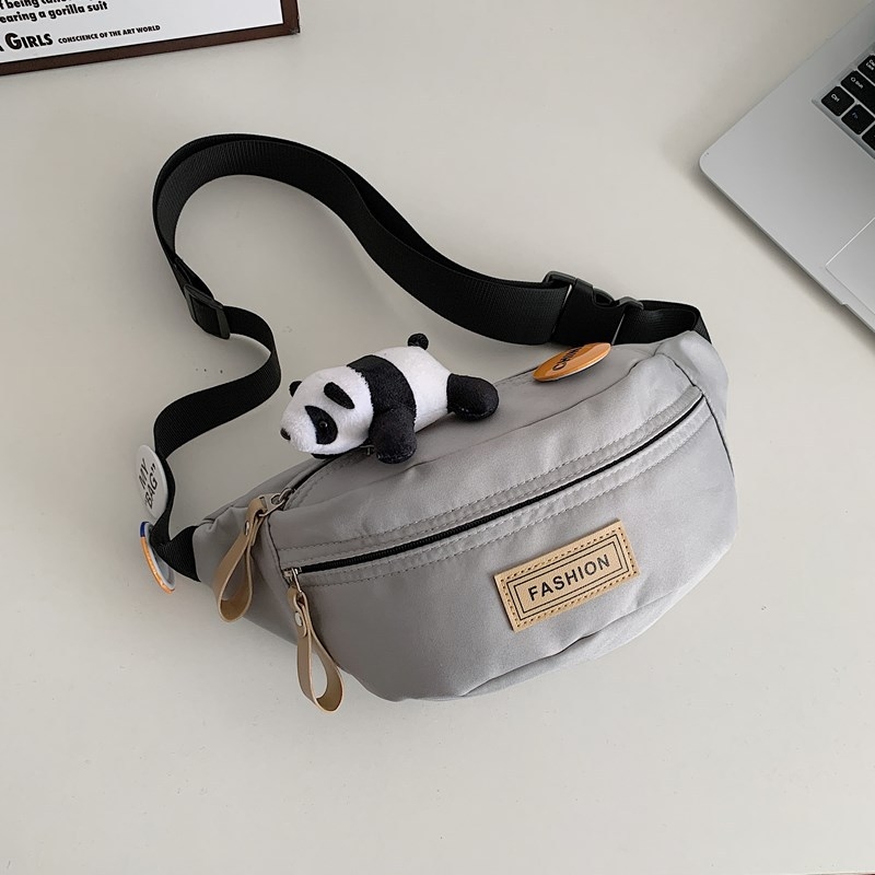 Kompakt női crossbody táska, mindennapi sportos stílus, vintage hangulat
