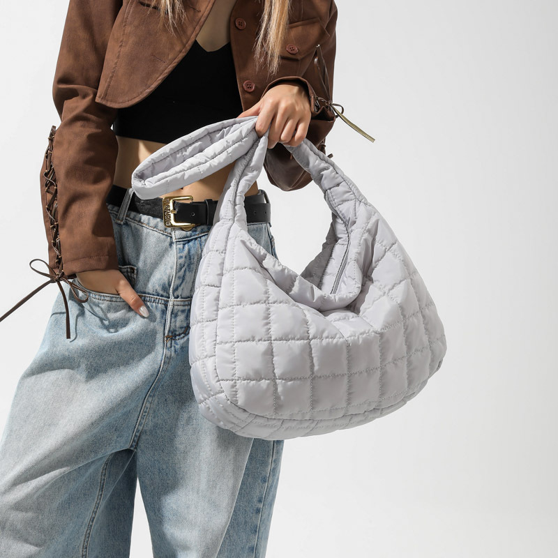 Teksturirana ženska torba velikog kapaciteta — dumpling oblika tote, preko ramena ili crossbody
