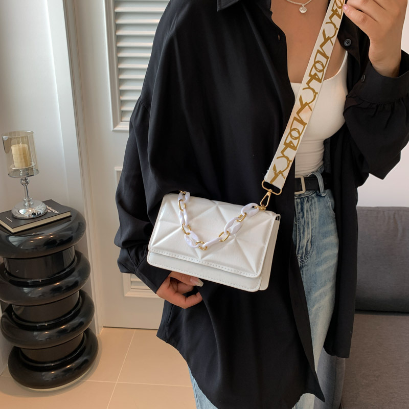 Ženska mala kvadratna PU kožna crossbody torbica, gradski street style, jesen 2023