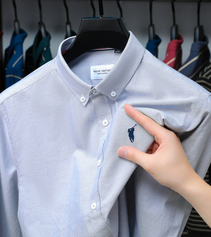 Férfi hosszú ujjú ing, hegyes gallér, slim fit, vasalásmentes, amerikai stílusú mindennapi üzleti, póni embléma