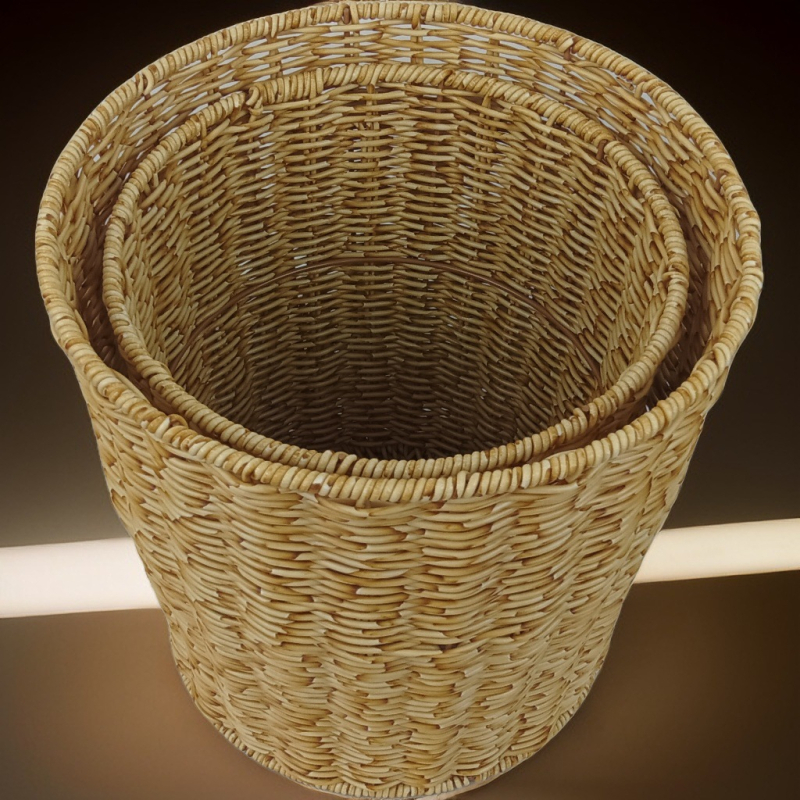 Plastični koš za pohranu od umjetnog ratana, ručno pleteni – moderan minimalistički retro seoski stil