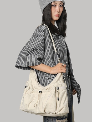 Nylon tote torba velike kapacitete, korejskog stila, zatvarač, može se nositi na ramenu ili crossbody