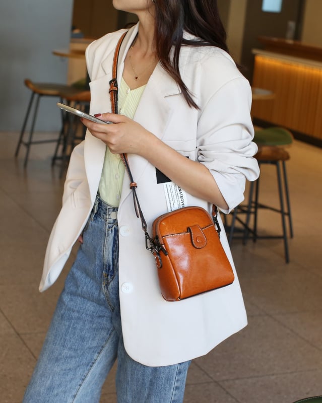 Γυναικεία μικρή τσάντα crossbody από γνήσιο δέρμα με θήκη για κινητό, συμπαγής τετράγωνος σχεδιασμός