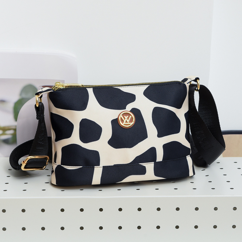 2024 nova ženska crossbody torba u korejskom stilu, mala torbica za telefon, preko ramena, moderna i velikog kapaciteta, casual torba