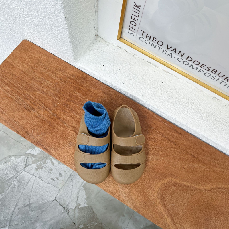 Dječje ljetne sandale za plažu sa Velcro kopčom, zatvorenim prstom i mekanom sole