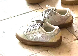 Dječje tenisice s leopard uzorkom, kristalne zvjezdice i Velcro zatvarač, mekana potplata