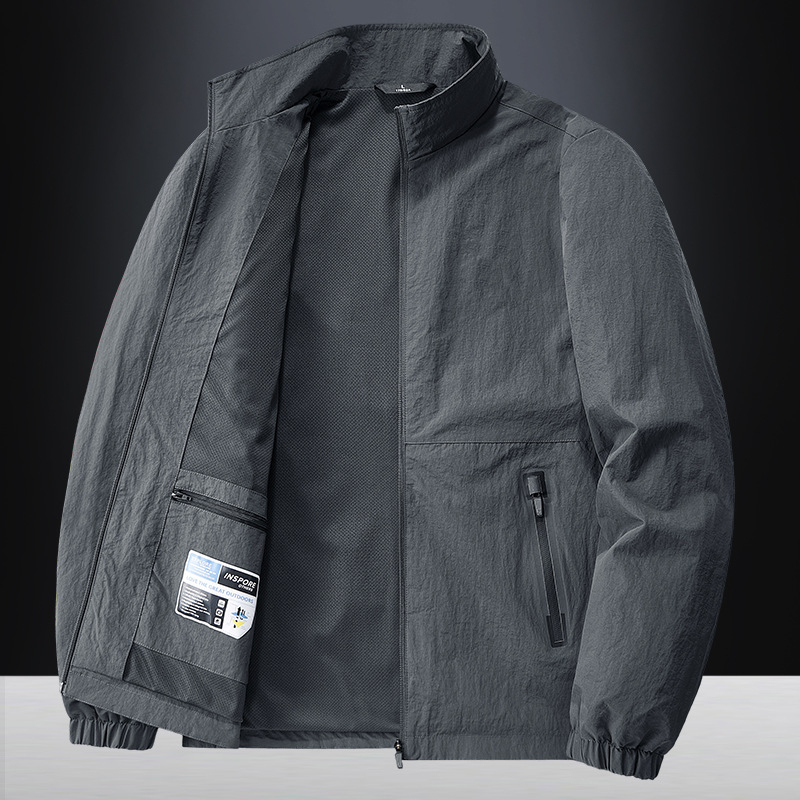 Férfi könnyű szélálló dzseki tavasz-őszre, slim fit, álló gallér, zipzárral, kapucni nélkül, egyszínű nylonból.