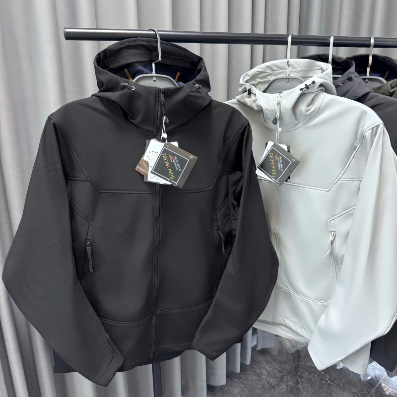Grafén-alapú kültéri funkcionális softshell dzseki kapucnival, szél- és vízálló, férfi téli fleece dzseki