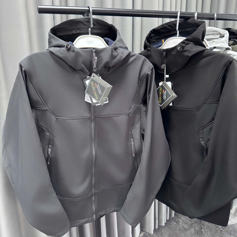 Grafén-alapú kültéri funkcionális softshell dzseki kapucnival, szél- és vízálló, férfi téli fleece dzseki