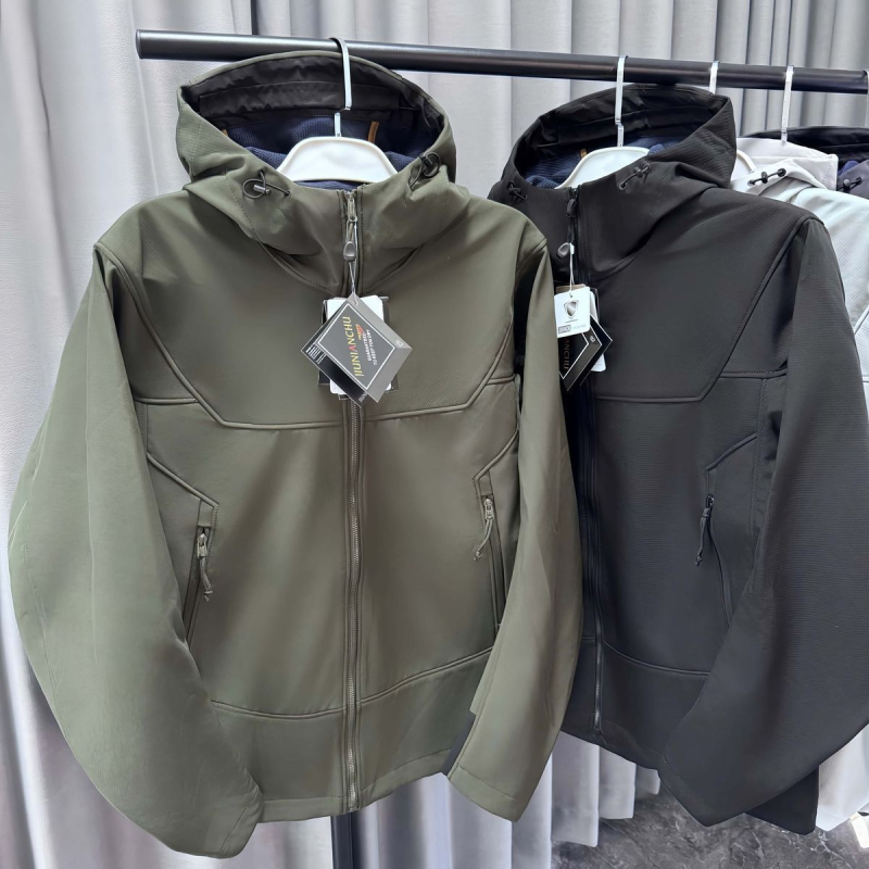 Grafén-alapú kültéri funkcionális softshell dzseki kapucnival, szél- és vízálló, férfi téli fleece dzseki