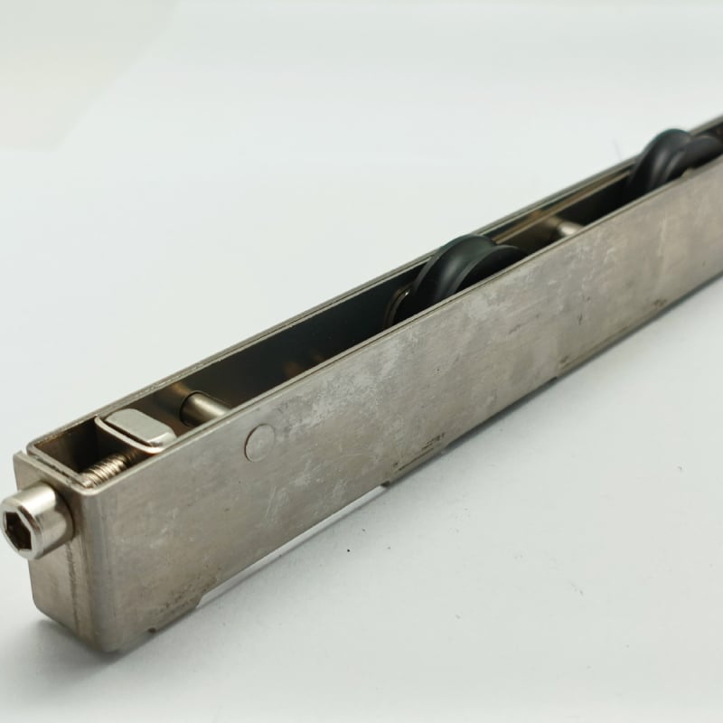 Aluminijska smjesa vrata i prozori – komplet kolotnih valjaka za klizna vrata 16x28