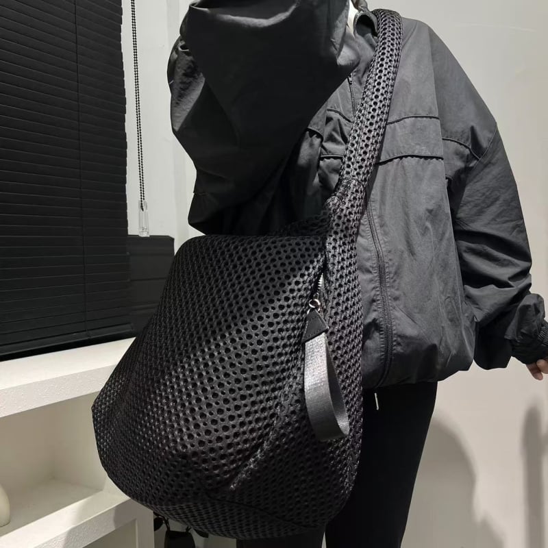 Unisex crossbody τσάντα από διχτυωτό ύφασμα, ελαφριά, με μεγάλη χωρητικότητα, καπιτονέ σχεδίαση από νάιλον