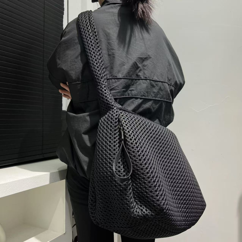 Unisex crossbody τσάντα από διχτυωτό ύφασμα, ελαφριά, με μεγάλη χωρητικότητα, καπιτονέ σχεδίαση από νάιλον