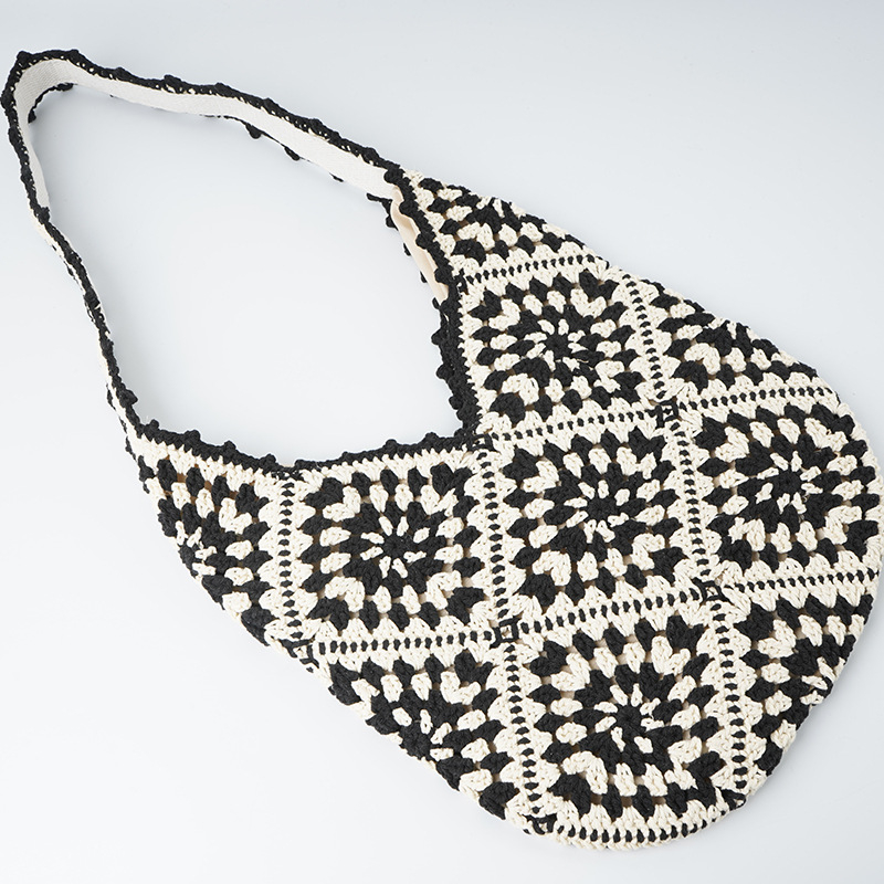 Ručna pletena slamnata crossbody torba s cvjetnim uzorkom za žene