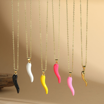 Ženski choker ogrlica s višebojnim privjeskom paprike, minimalistički retro stil