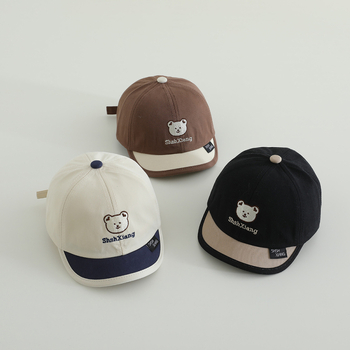 Dječja baseball kapa s šivanim slovima u bojama i motivom medvjeda, kratkim vizirom, zaštita od sunca, unisex