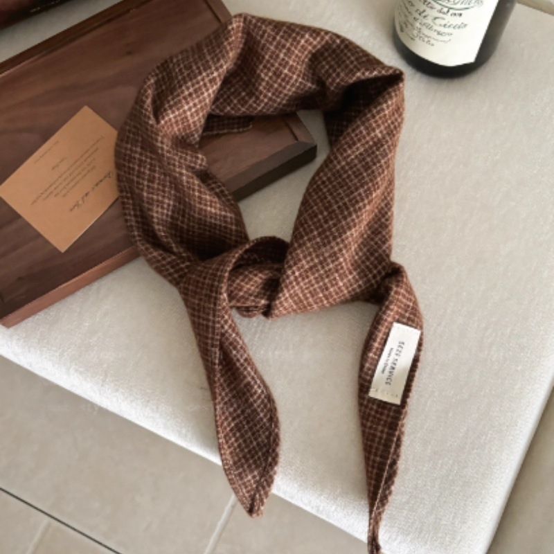 Maillard retro karirani trokutasti šal, mekan i topao dodatak za jesen i zimu