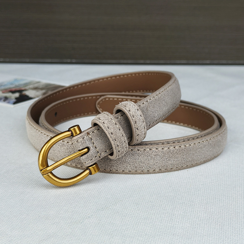 Ženski uski remen od nubuk kože s pin kopčom - casual, svestran stil
