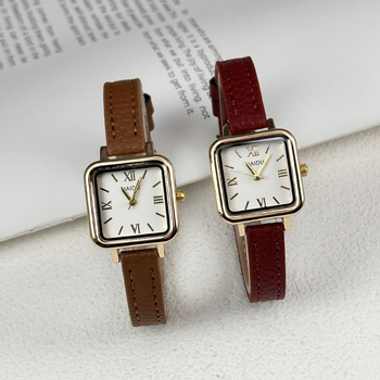 Női kvarc karóra retro stílusban, barna négyzet alakú számlappal, elegáns, könnyű luxus dizájn