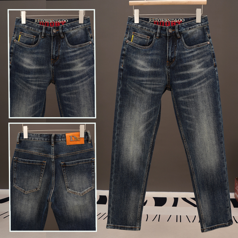 Ανδρικά μπλε τζινς σε εφαρμογή slim-fit με ίσιο κόψιμο, μοντέρνο κορεάτικο στυλ, ελαστικά καθημερινά παντελόνια για την άνοιξη