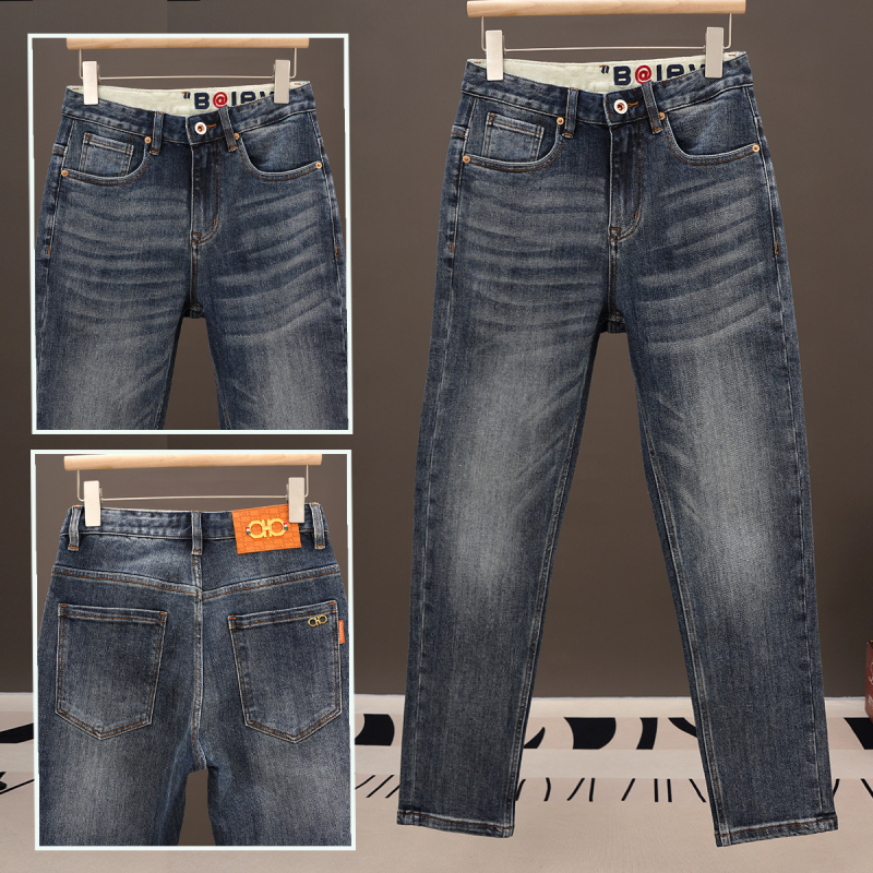 Ανδρικά μπλε τζινς σε εφαρμογή slim-fit με ίσιο κόψιμο, μοντέρνο κορεάτικο στυλ, ελαστικά καθημερινά παντελόνια για την άνοιξη