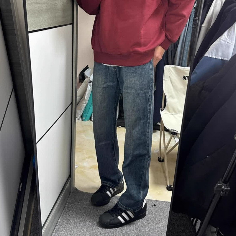 Férfi denim farmernadrág retro mosással, lazán szabott, egyenes szárú, mindennapi viseletre